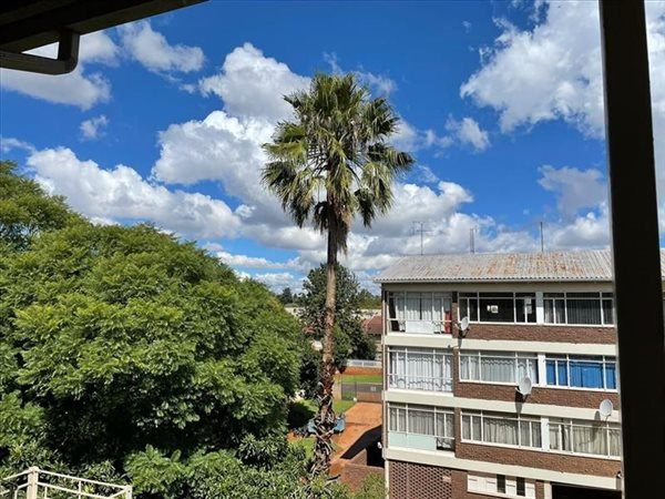 1 Bed Apartment in Rhodesfield