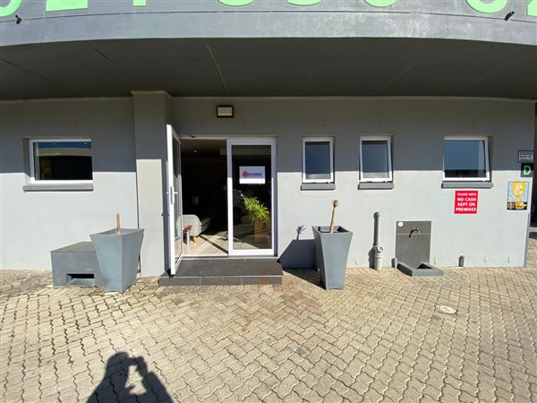 90 m² Commercial space 90 m² Commercial space