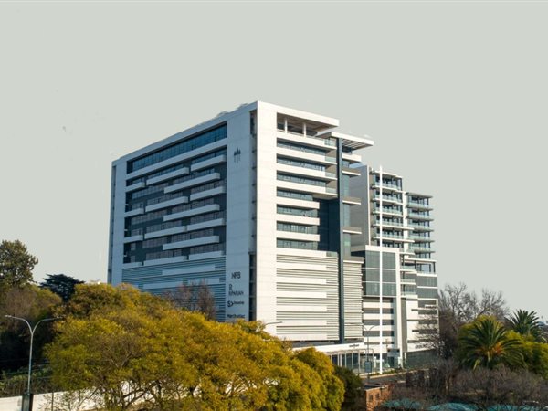 270  m² Commercial space in Illovo