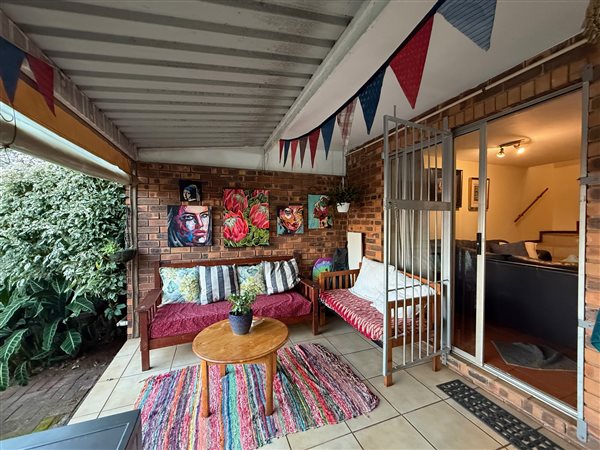 2 Bedroom Townhouse 2 Bedroom Townhouse