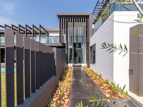 5 Bedroom House