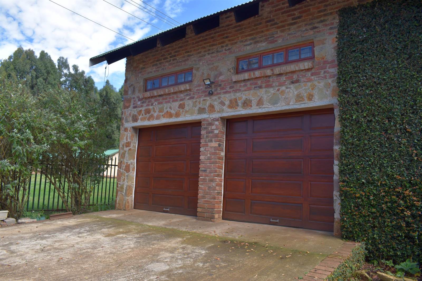 3 Bed House in Dullstroom photo number 24