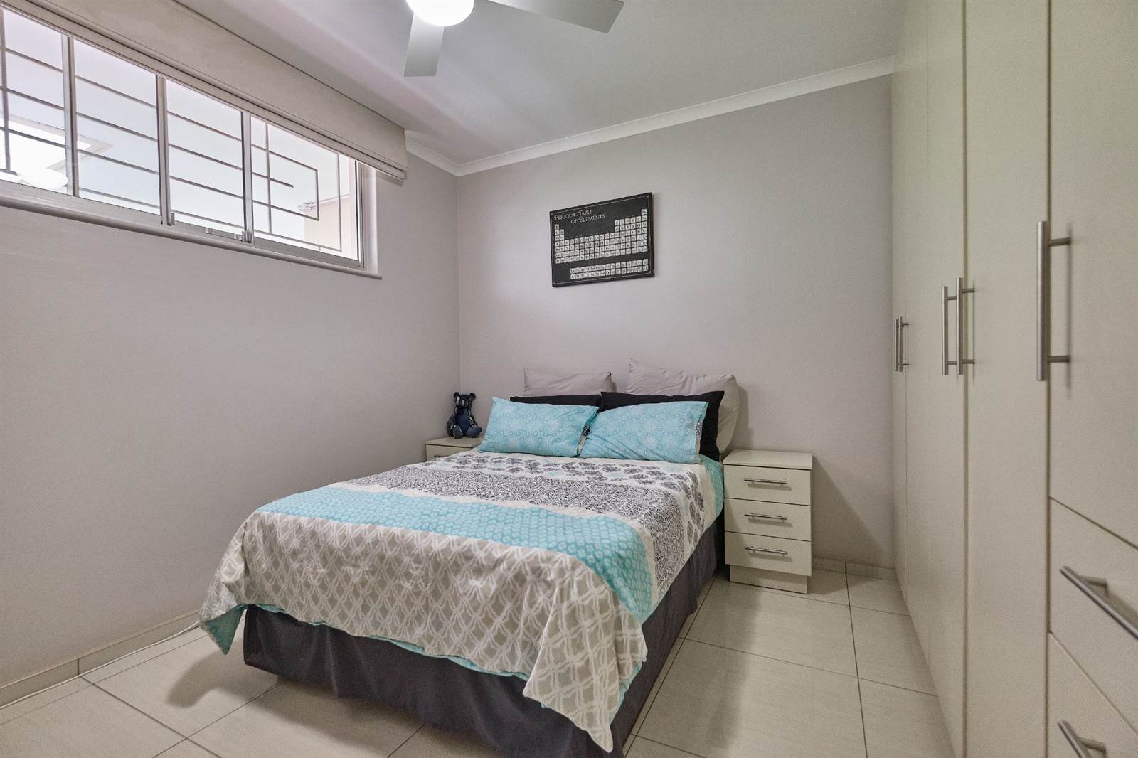 3 Bed Apartment in Amanzimtoti photo number 30
