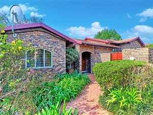 3 Bed Townhouse in River Club