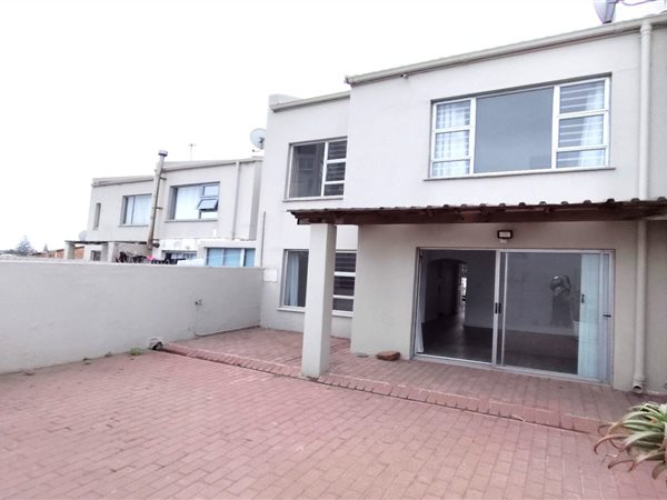 3 Bedroom Townhouse