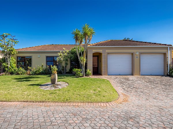 3 Bedroom Townhouse 3 Bedroom Townhouse