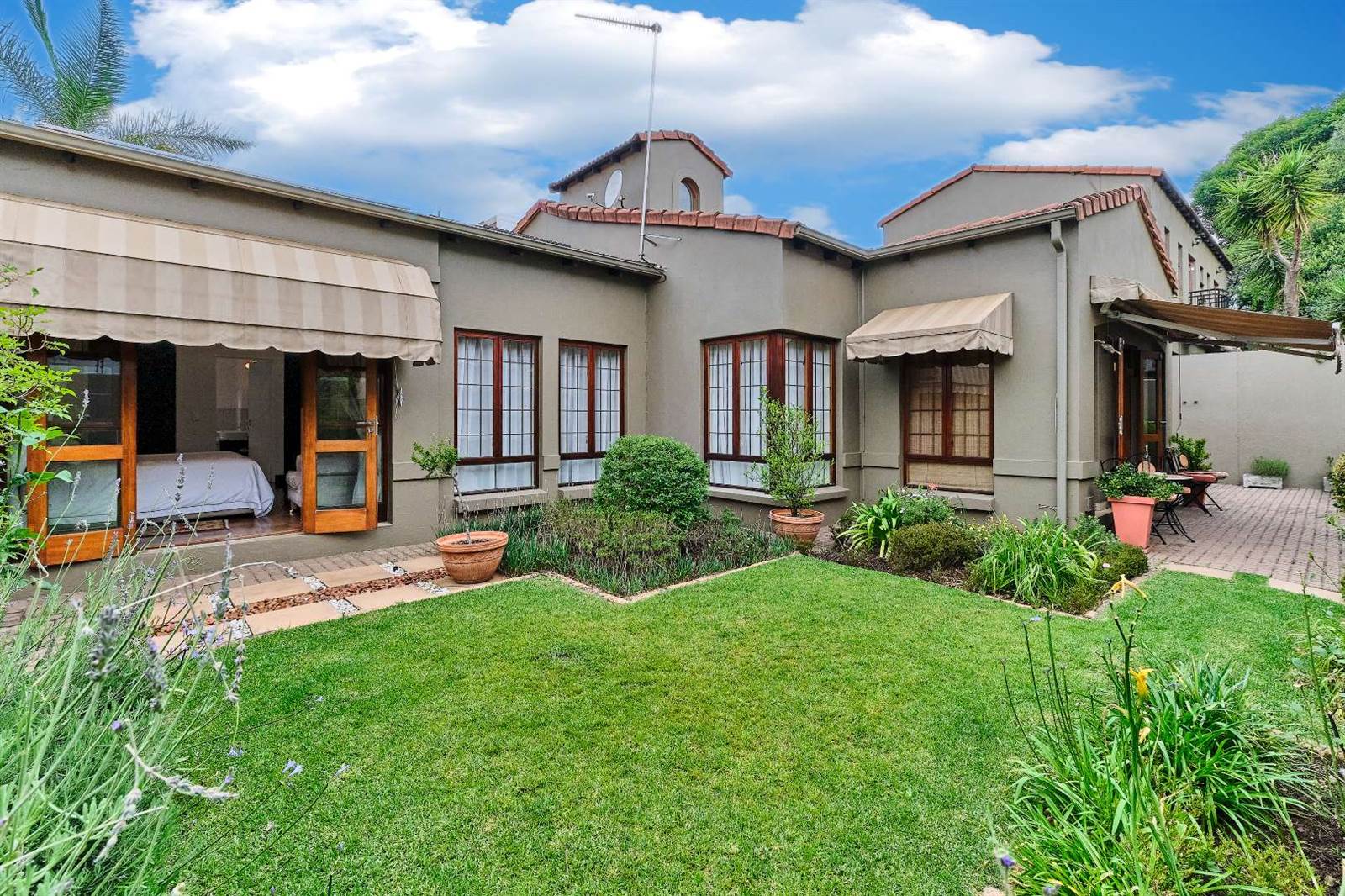 3 Bed Cluster in Craighall Park photo number 1