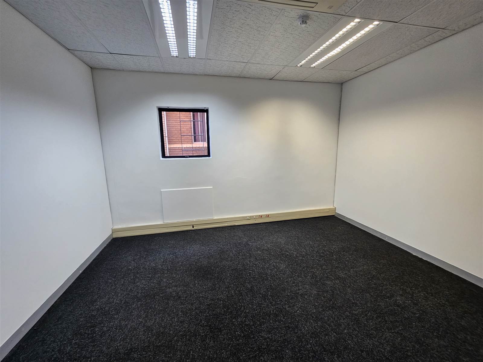 1912  m² Commercial space in Nelspruit Central photo number 17