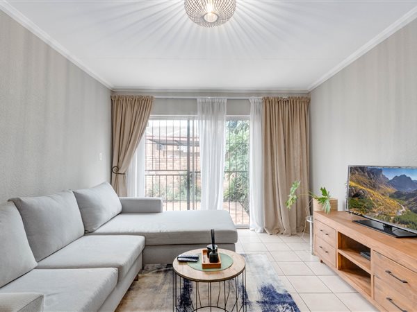 3 Bedroom Townhouse 3 Bedroom Townhouse
