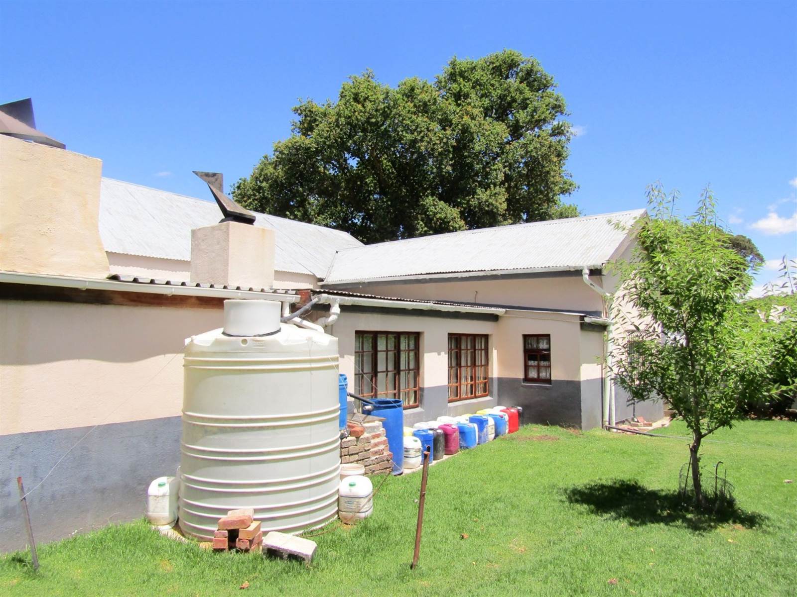 4 Bed House in Villiersdorp photo number 1