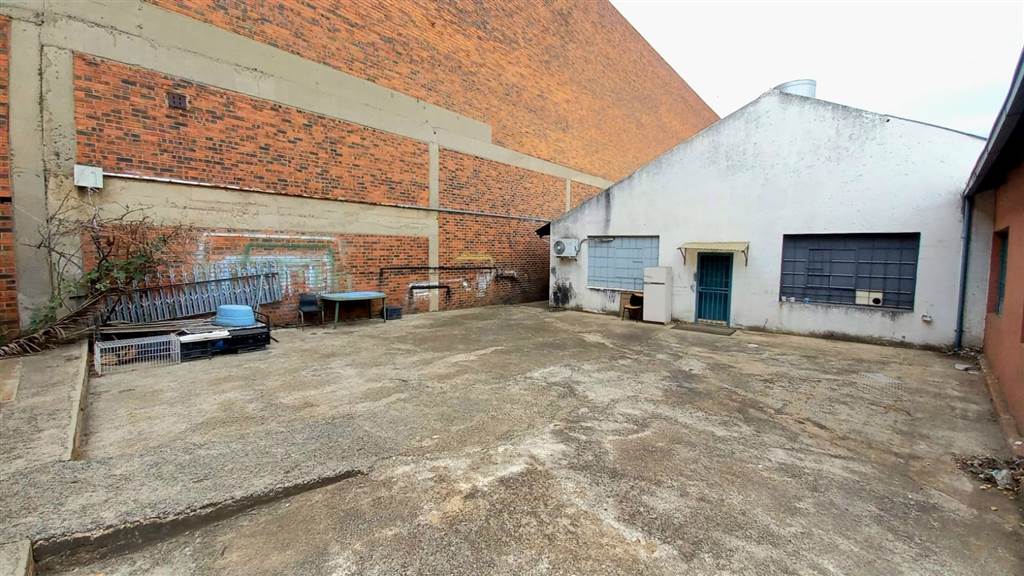 1721  m² Commercial space in Alberton photo number 17