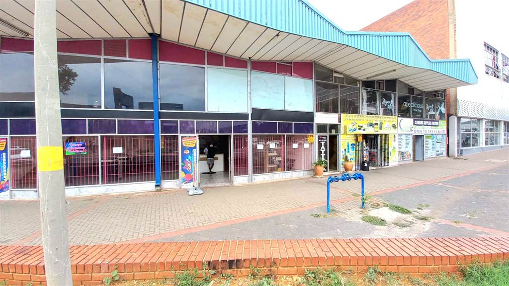 1721  m² Commercial space in Alberton photo number 3