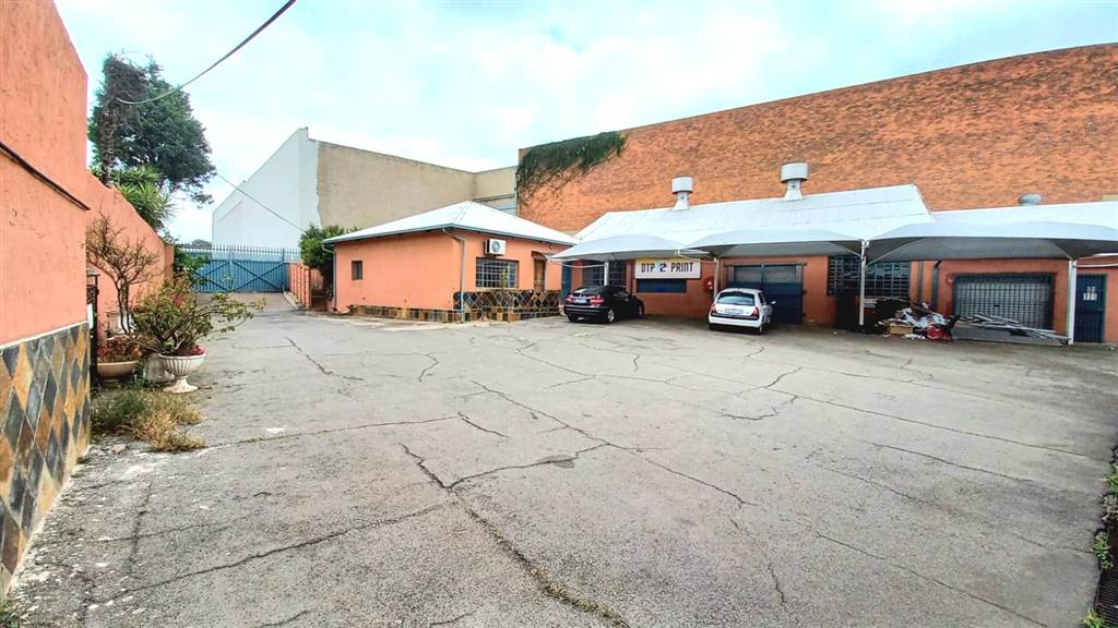 1721  m² Commercial space in Alberton photo number 13