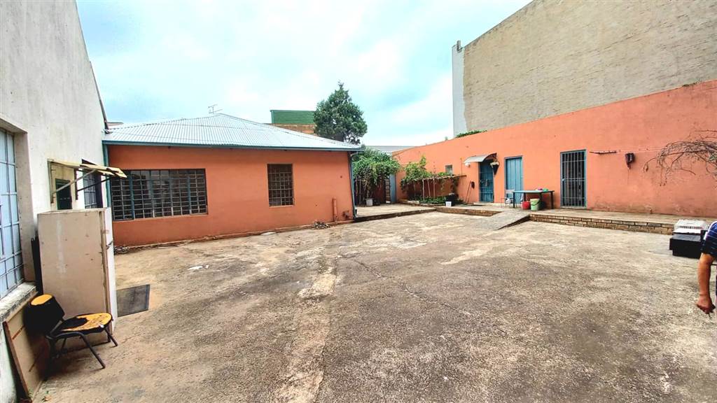 1721  m² Commercial space in Alberton photo number 19