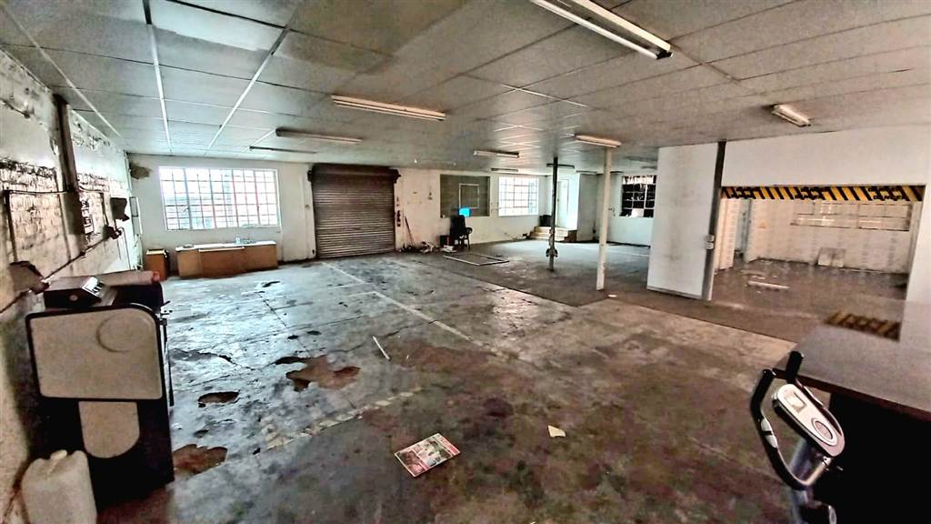1721  m² Commercial space in Alberton photo number 16