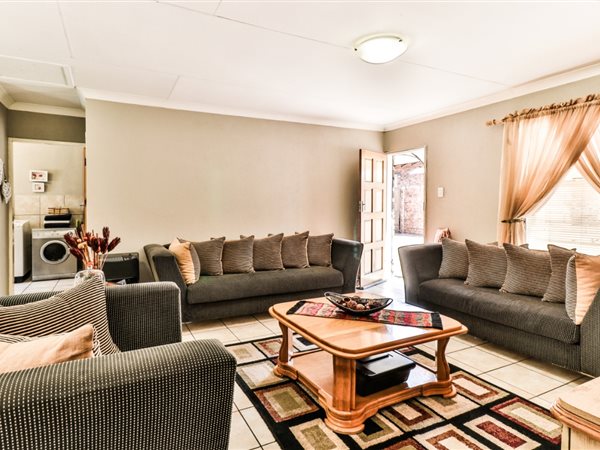 3 Bed Apartment in Casseldale