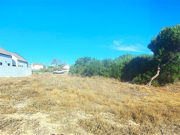 566 m² Land