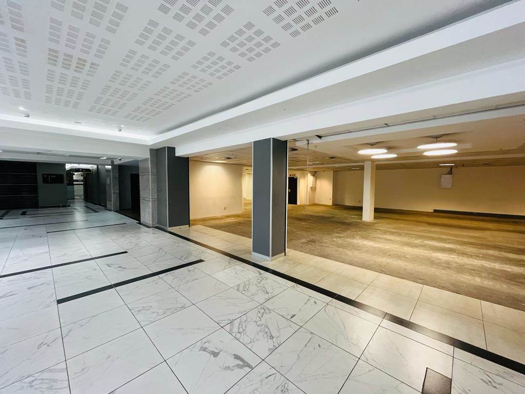 420  m² Retail Space in Benmore Gardens photo number 10