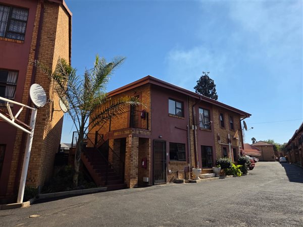 2 Bedroom Townhouse