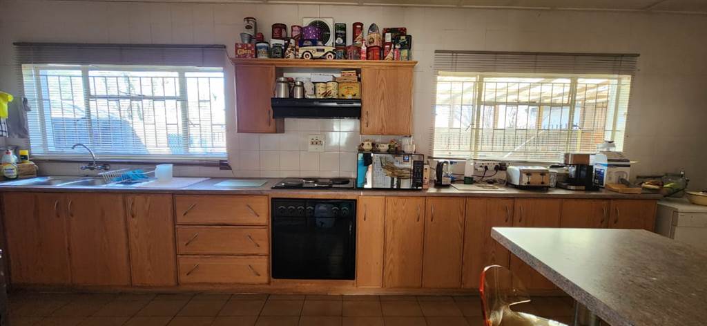 3 Bed House in Standerton Central photo number 12