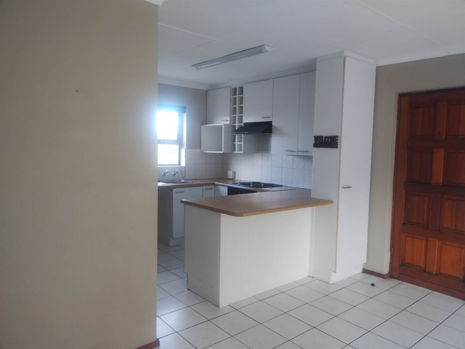 2 Bed Apartment in Parow North photo number 6