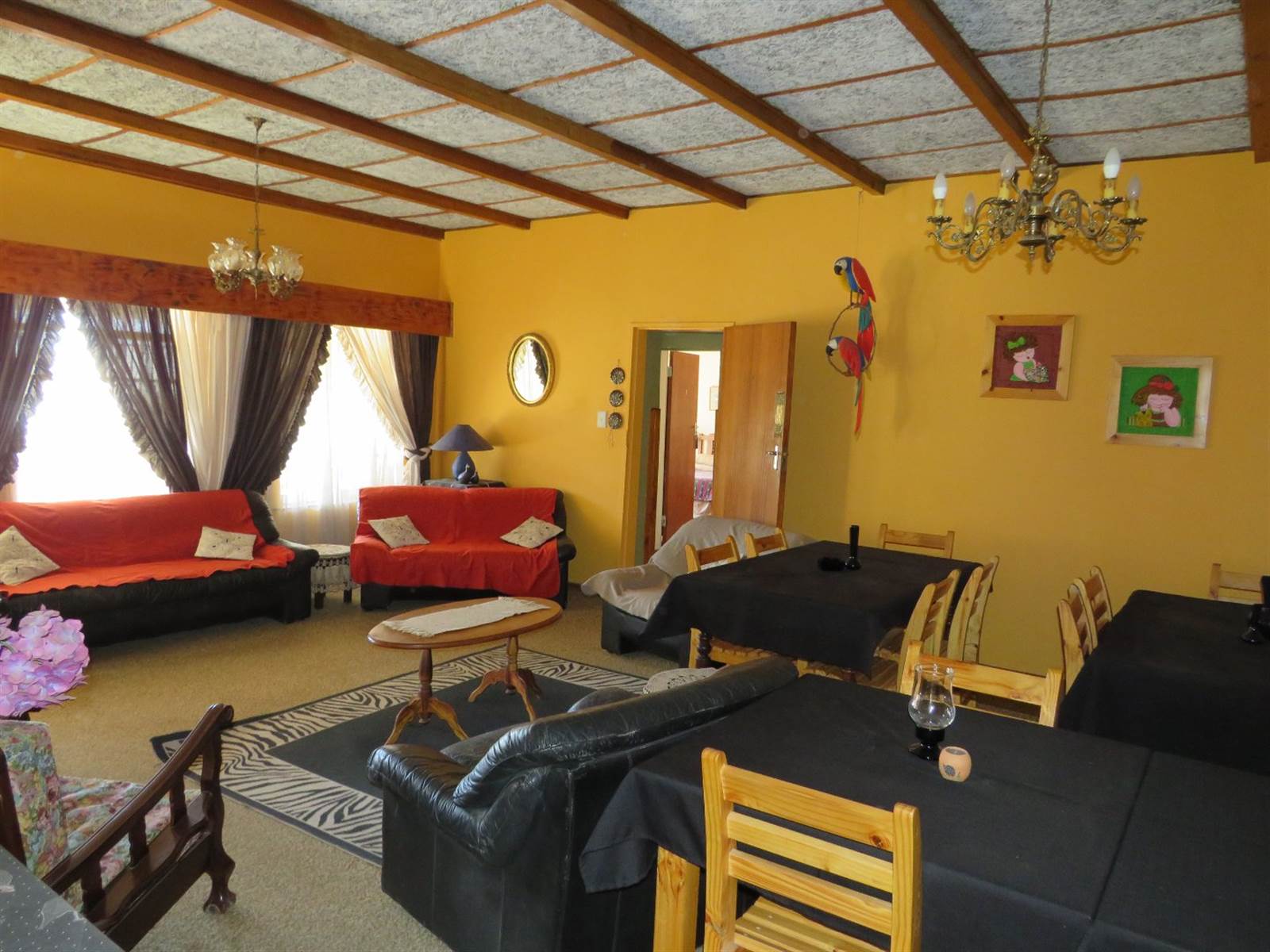 6 Bed House in Colesberg photo number 5