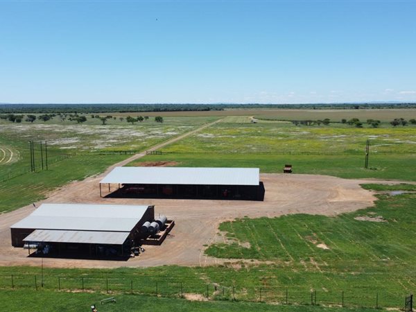 642 ha Farm 642 ha Farm