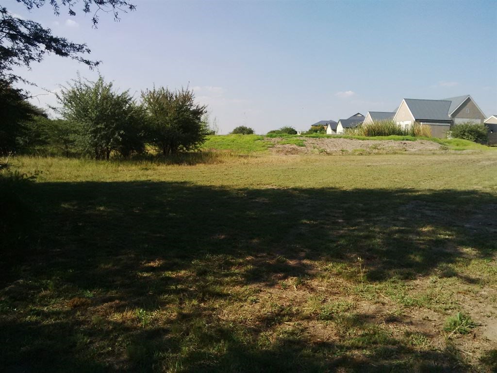 762 m² Land available in Parys Golf Estate photo number 1