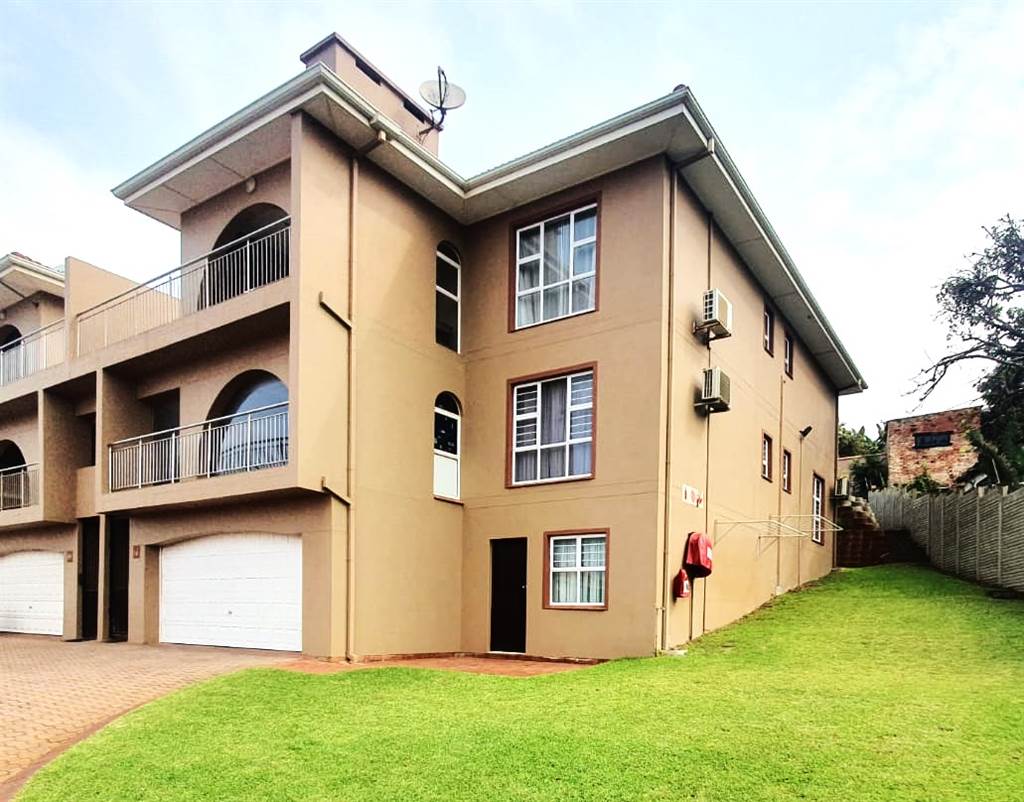 3 Bed Townhouse in Winklespruit photo number 1