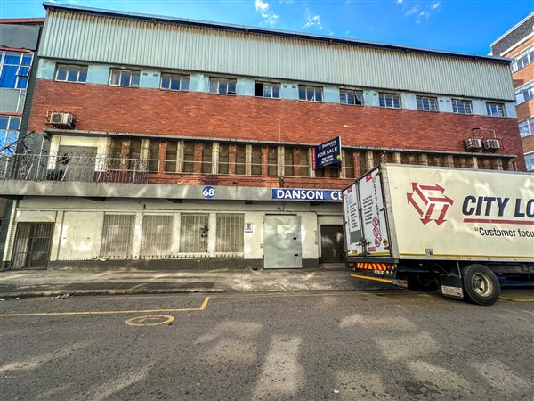 950 m² Commercial space 950 m² Commercial space