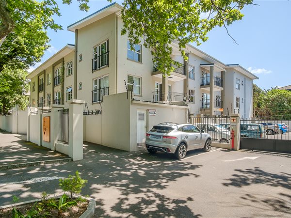 3 Bed Apartment