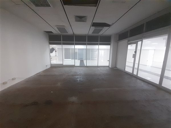 52  m² Commercial space
