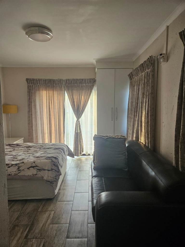 2 Bed Duplex in Elandsfontein AH photo number 19
