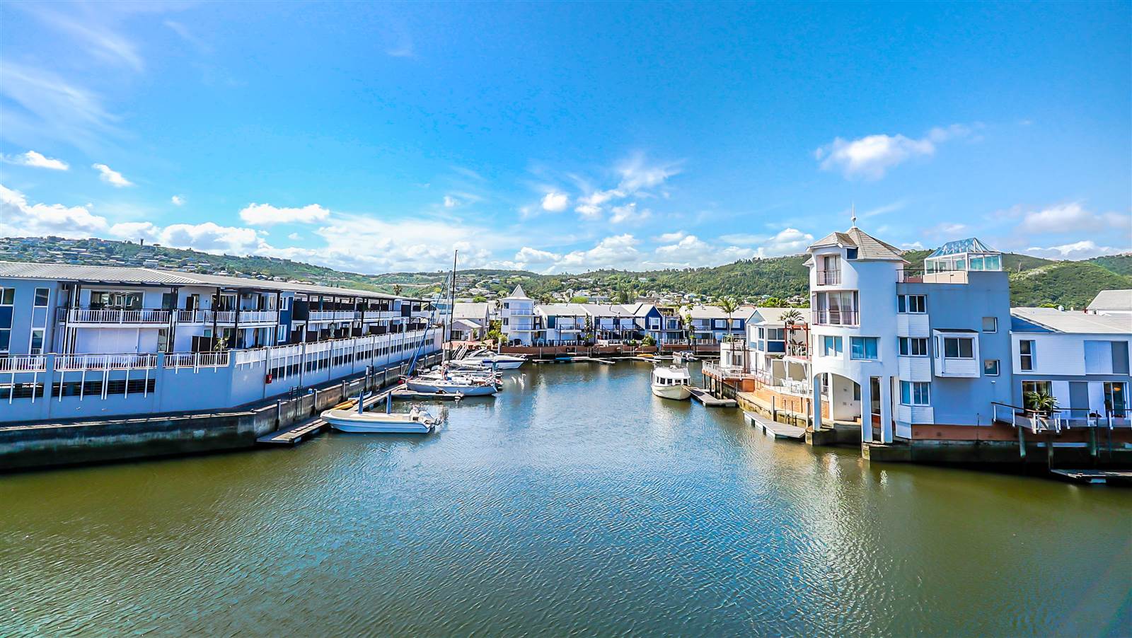 2 Bed Apartment in Knysna Quays photo number 22