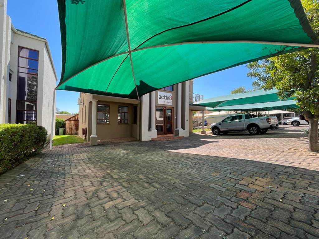240  m² Commercial space in Lonehill photo number 3