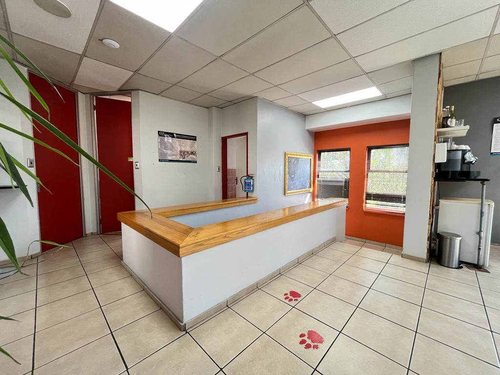 240  m² Commercial space in Lonehill photo number 11