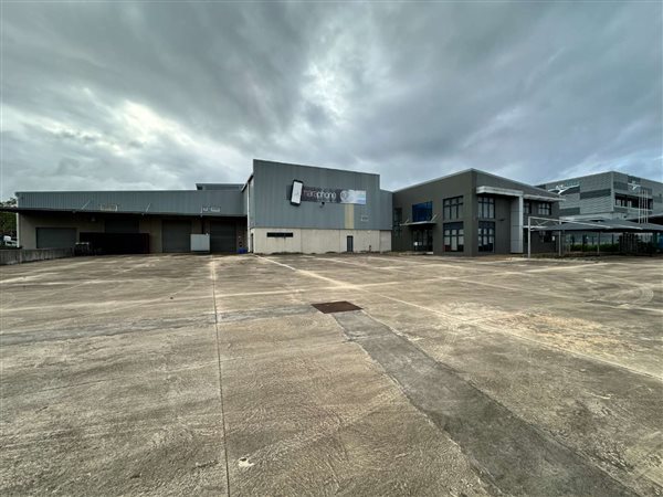 3 146 m² Industrial space 3 146 m² Industrial space