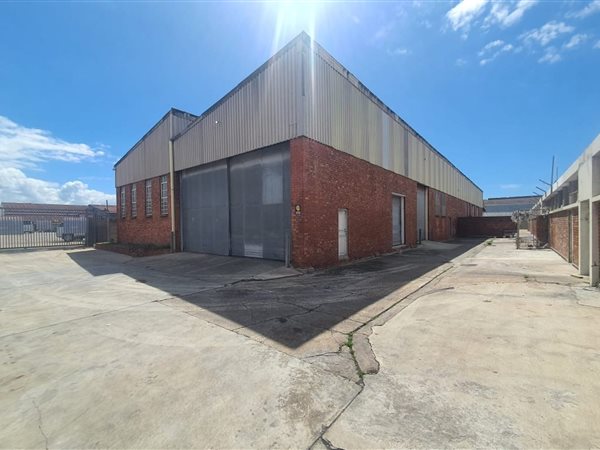 650  m² Industrial space