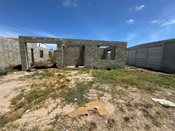 267 m² Land available in Blue Downs