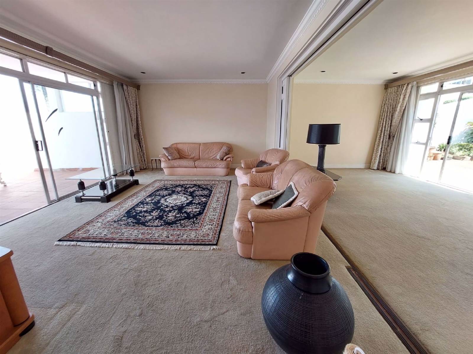 4 Bed Apartment in Musgrave photo number 3