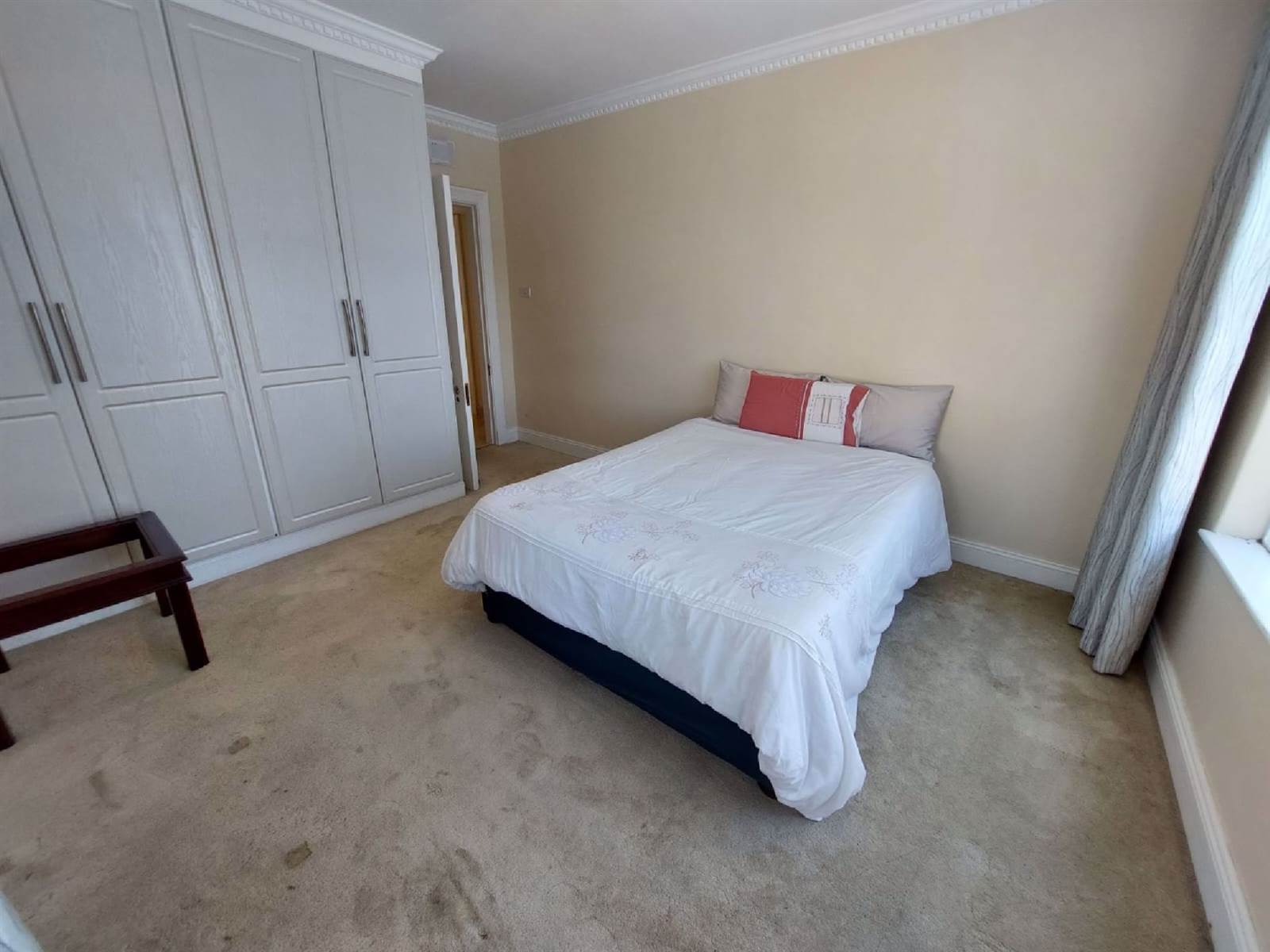 4 Bed Apartment in Musgrave photo number 13