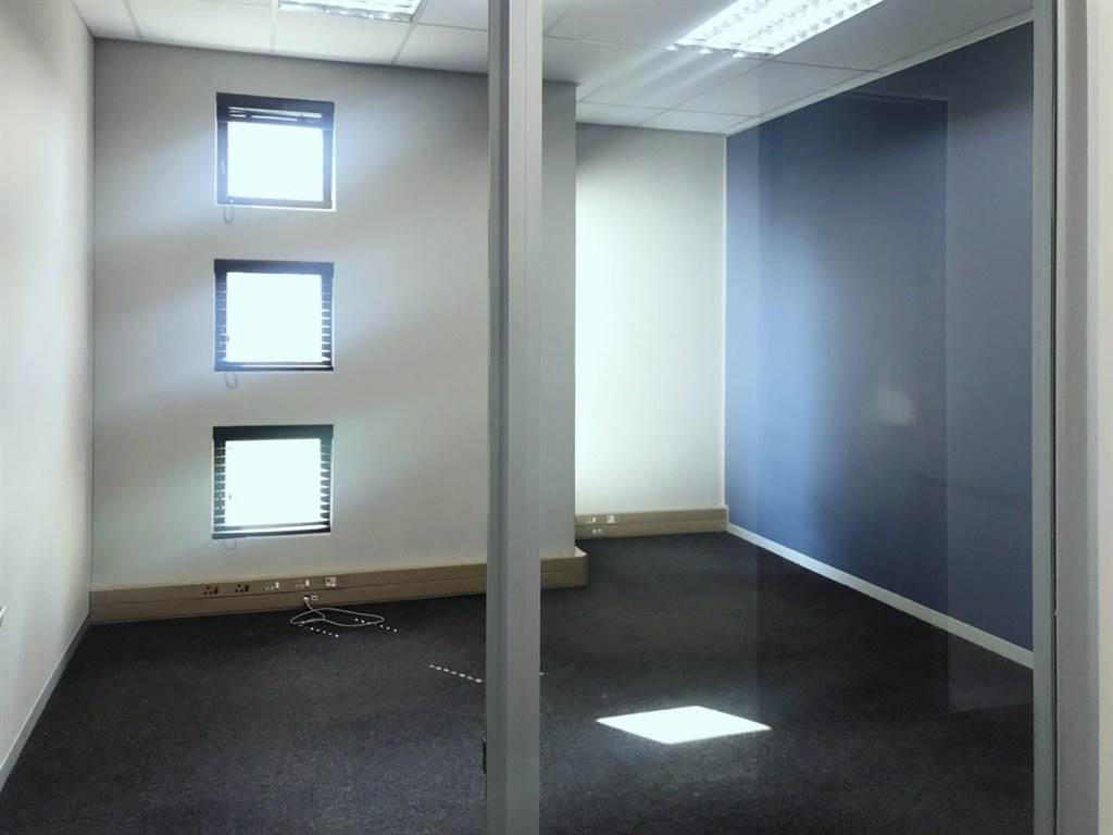 254  m² Office Space in Parkhaven photo number 6