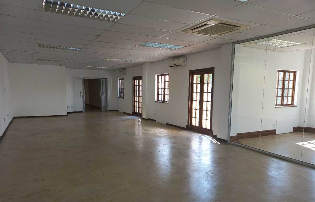 292  m² Commercial space in Rivonia photo number 5