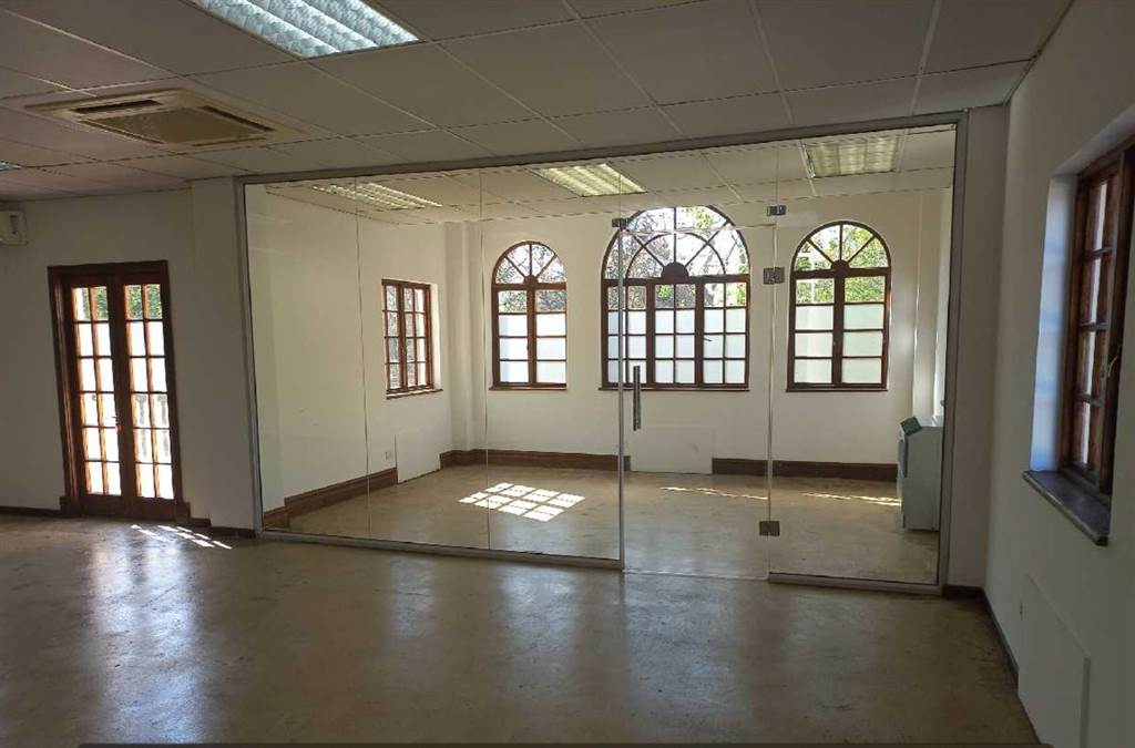 292  m² Commercial space in Rivonia photo number 3