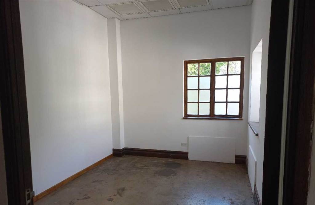 292  m² Commercial space in Rivonia photo number 8