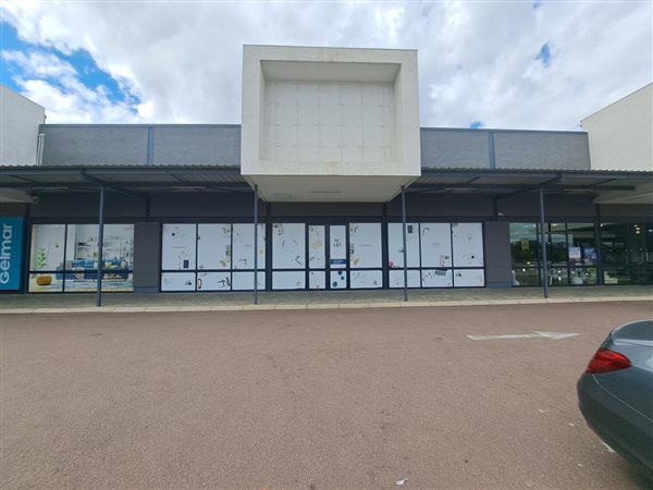 595  m² Retail Space in Hennopspark