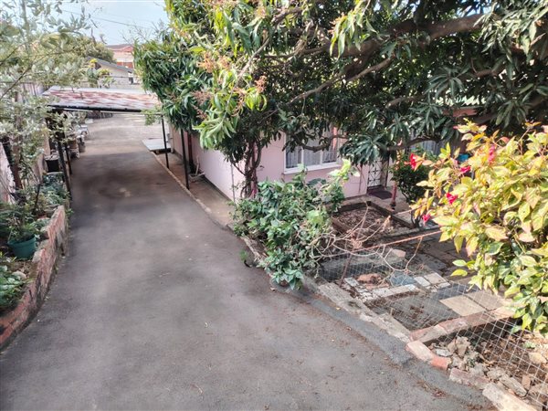 2 Bedroom House 2 Bedroom House