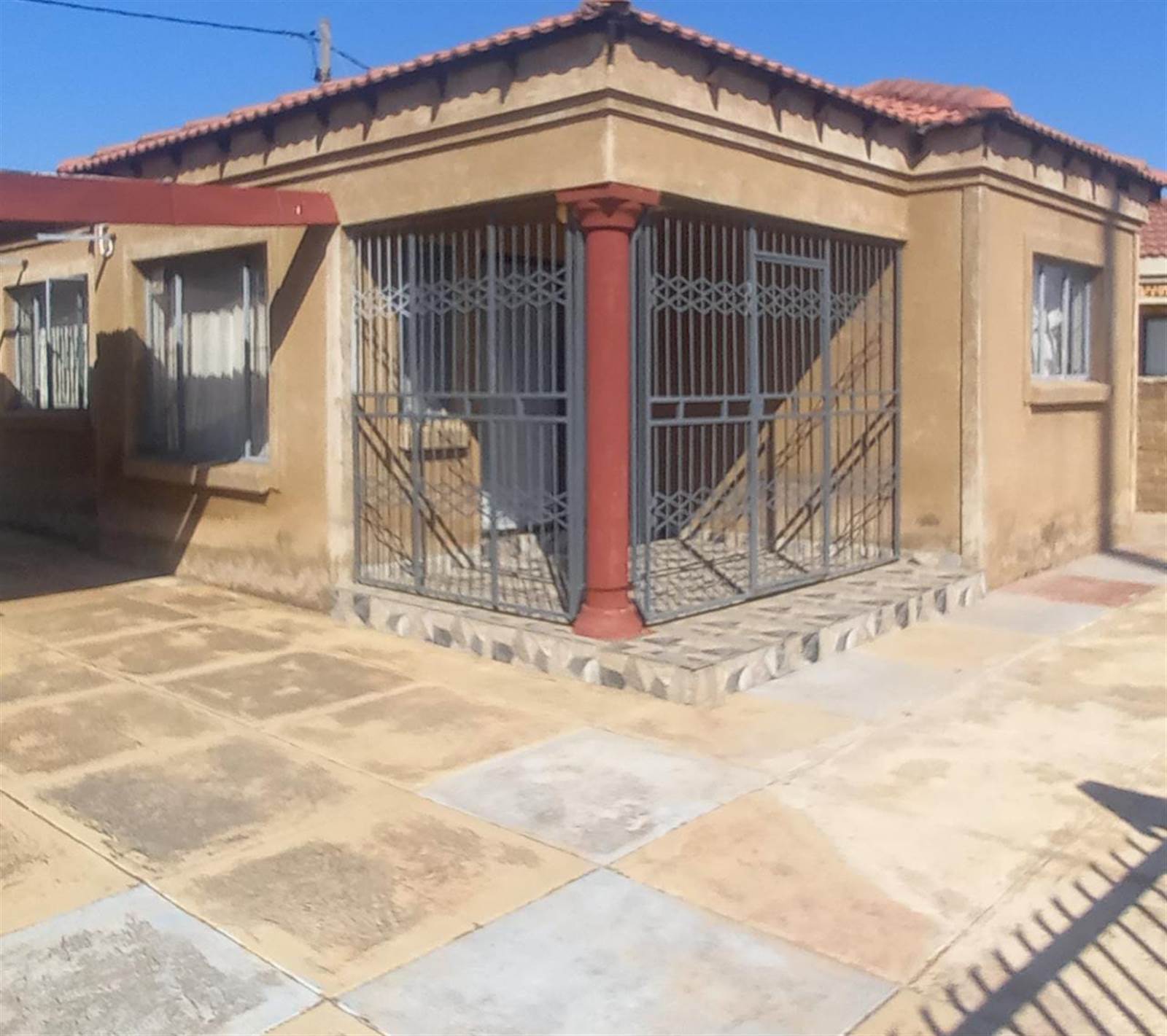 2 Bed House in Lethlabile photo number 1