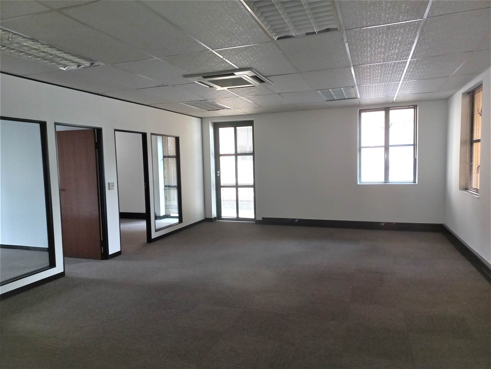 295.3  m² Commercial space in Morningside photo number 7