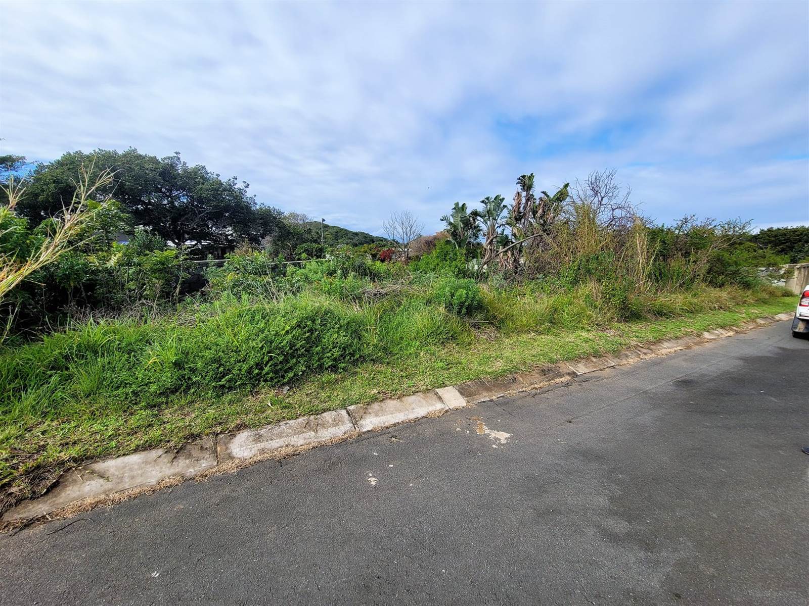 470 m² Land available in Beacon Bay photo number 3
